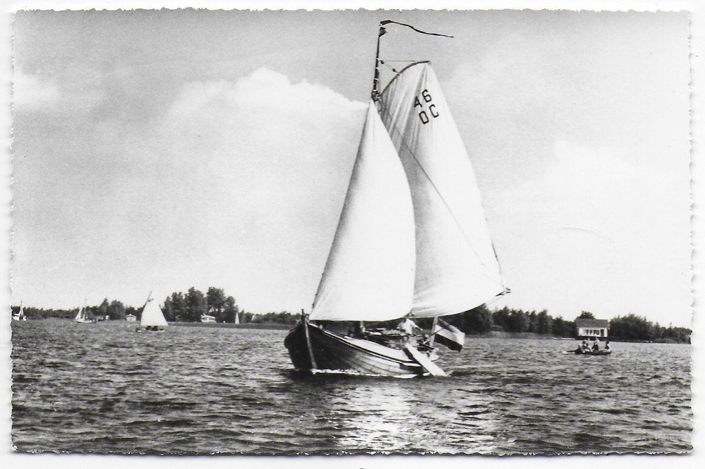 Nederland zeilboten Ongelopen Ansichtkaart ( B7023), Ophalen of Verzenden, 1960 tot 1980, Gelopen