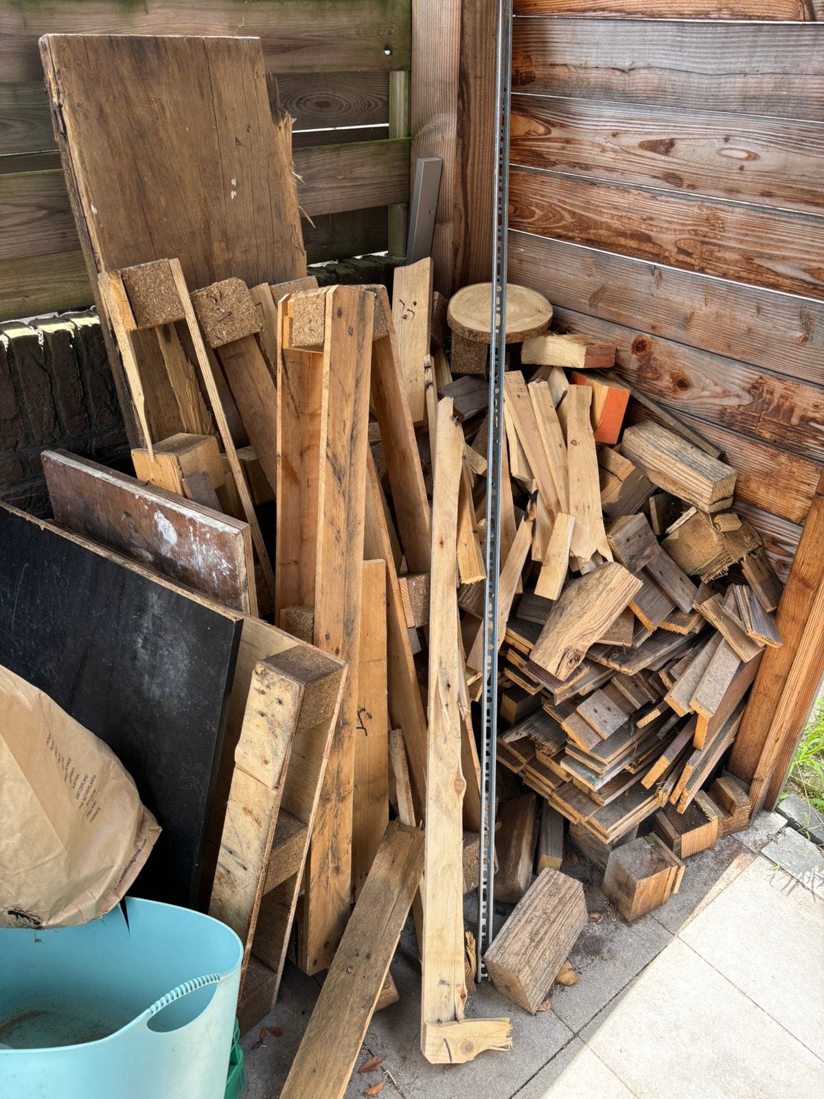Brandhout - gratis afhalen, Tuin en Terras, Haardhout, 6 m³ of meer, Ophalen