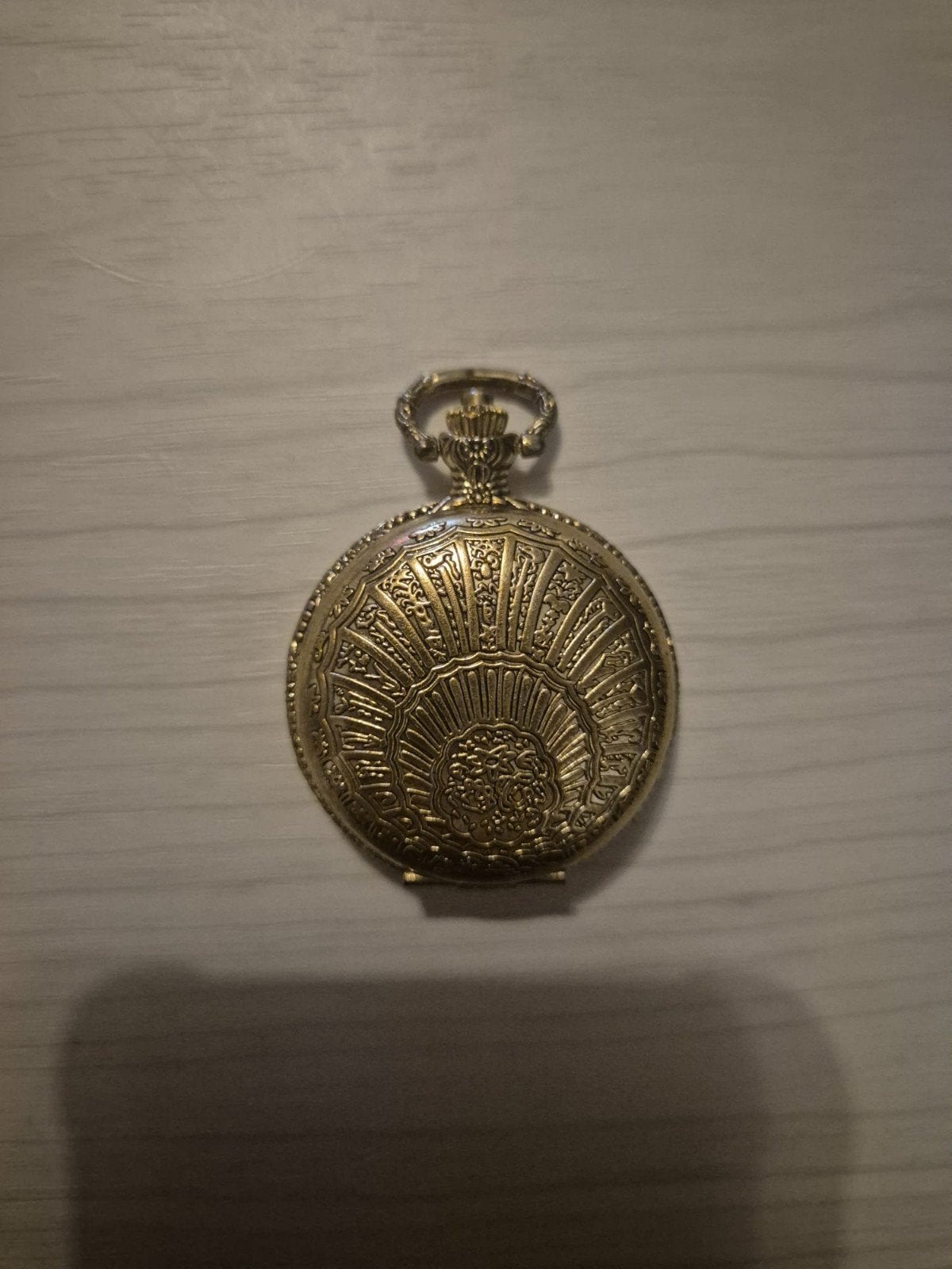 Antiek Zakhorloge met gedetailleerde gravures, Overige merken, Overige materialen, Zakhorloge, Verguld