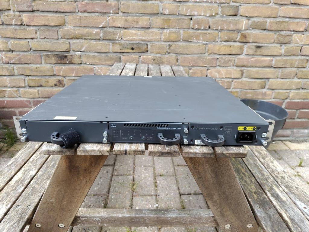 Cisco PWR-RPS2300, Ophalen of Verzenden