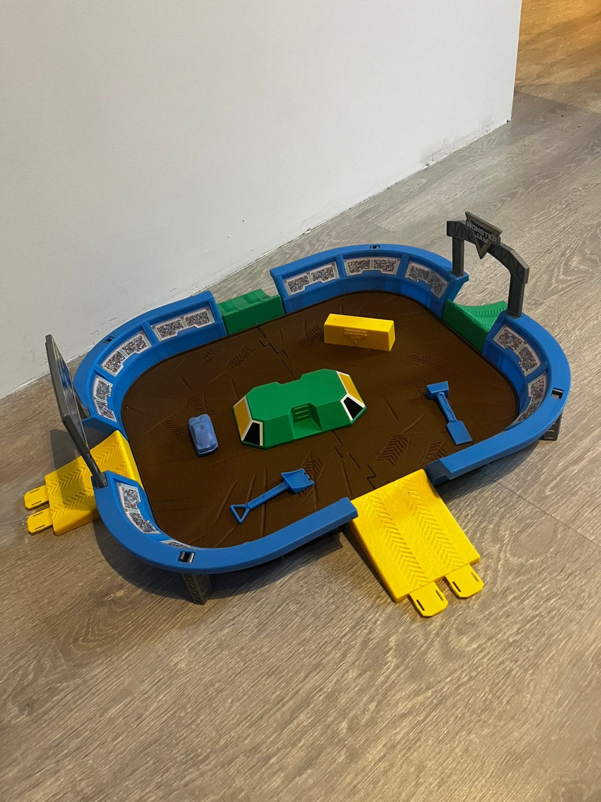 Monster jam dirt arena, Ophalen of Verzenden, Zo goed als nieuw, Handmatig, Overige merken