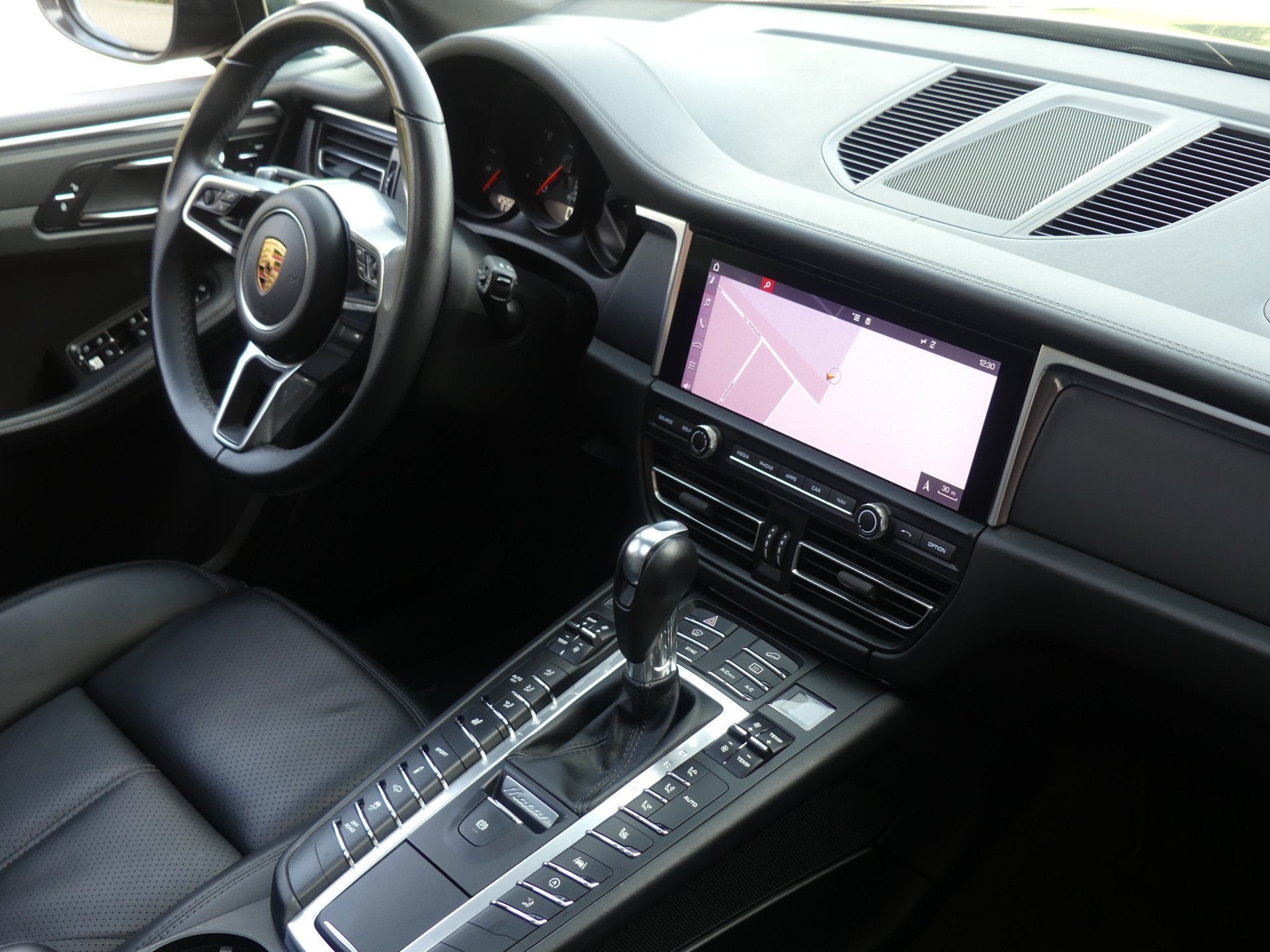 Porsche Macan 2.0 T Panoramadak/Luchtvering/LED/Leer/Camera/, Auto's, Automaat, Automatische klimaatregeling, Gebruikt, Euro 6