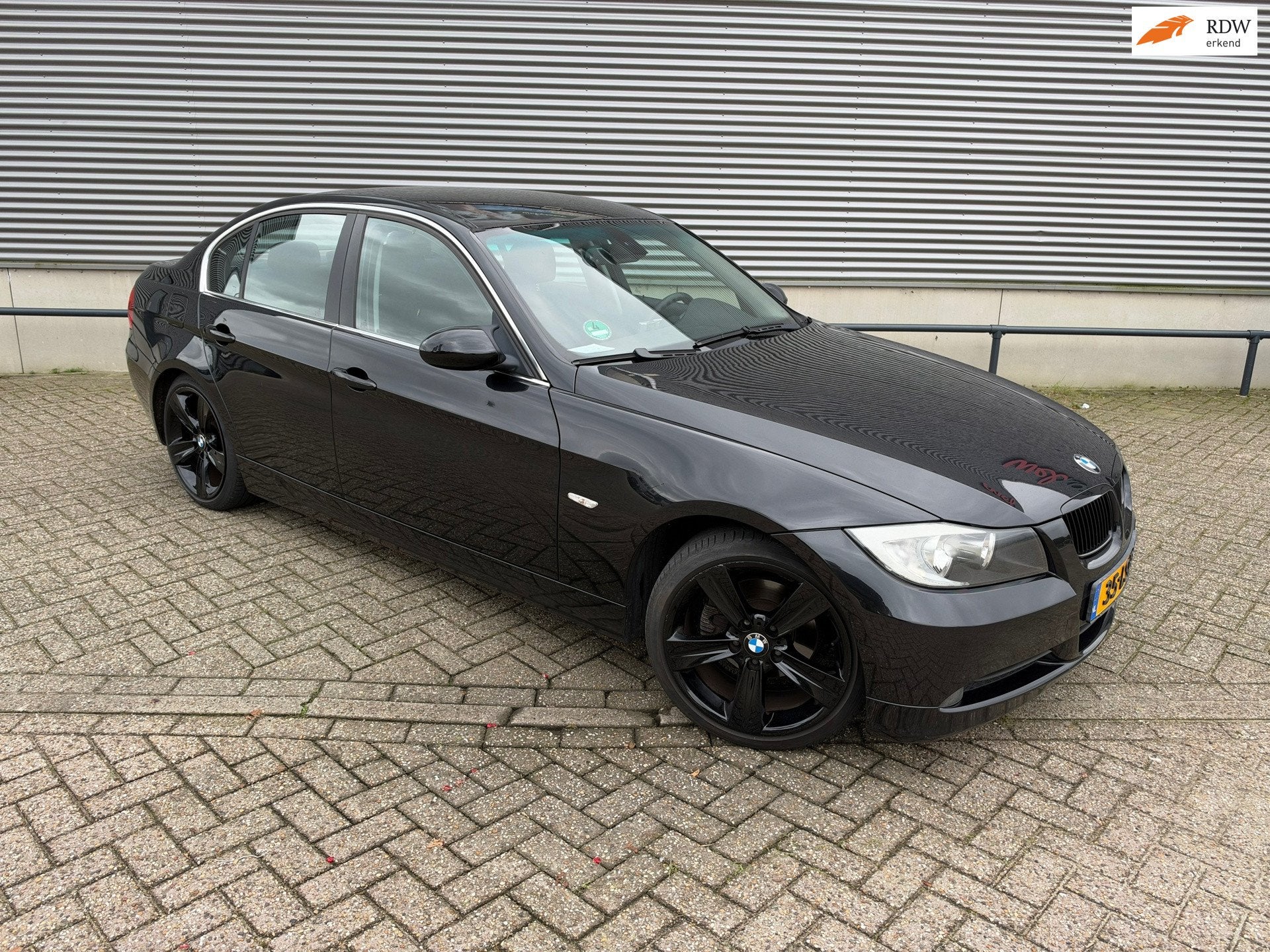 BMW 3-serie 325i Executive, Auto's, Automaat, 745 kg, Gebruikt, Zwart