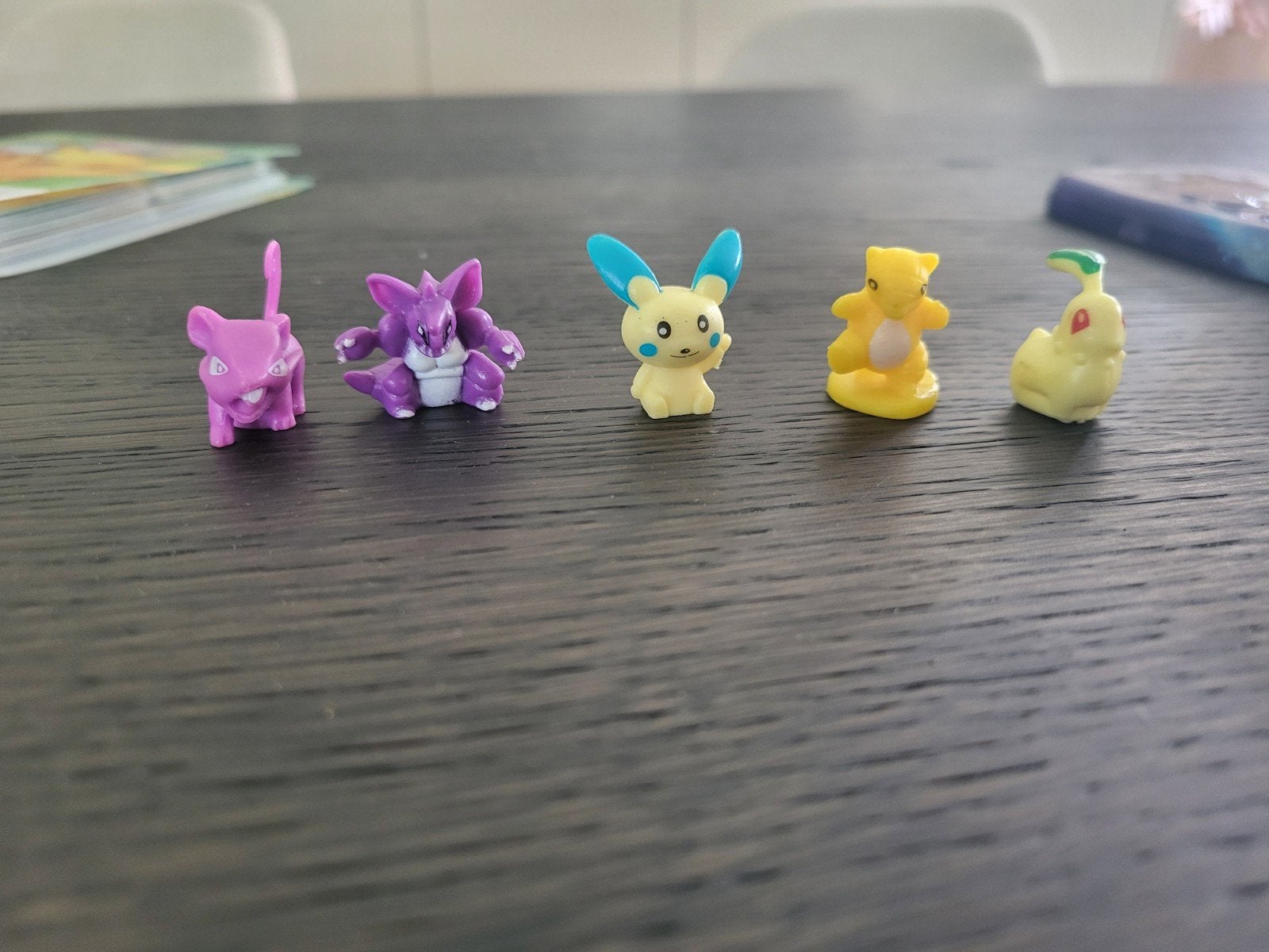 25 pokemon poppetjes, Verzamelen, Poppetjes en Figuurtjes, Ophalen
