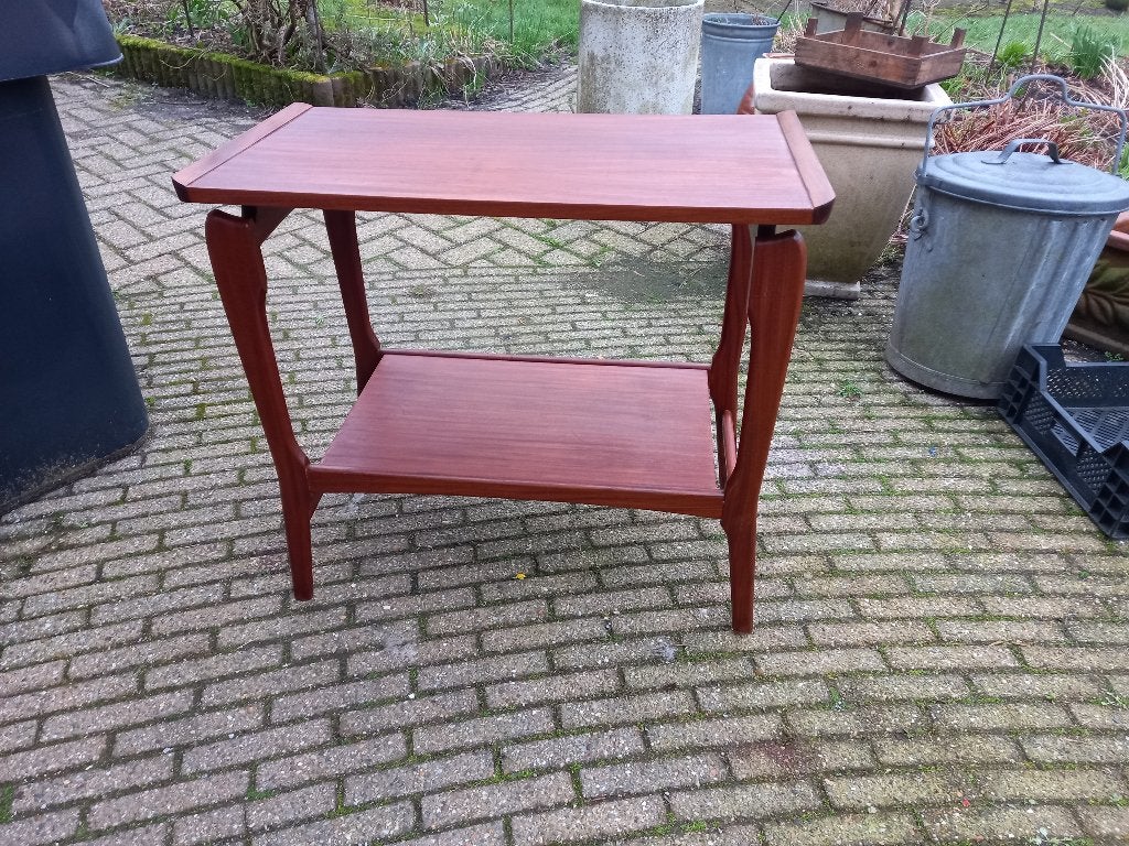 Retro mid century tafel toegeschreven aan van teeffelen, Ophalen, Huis en Inrichting