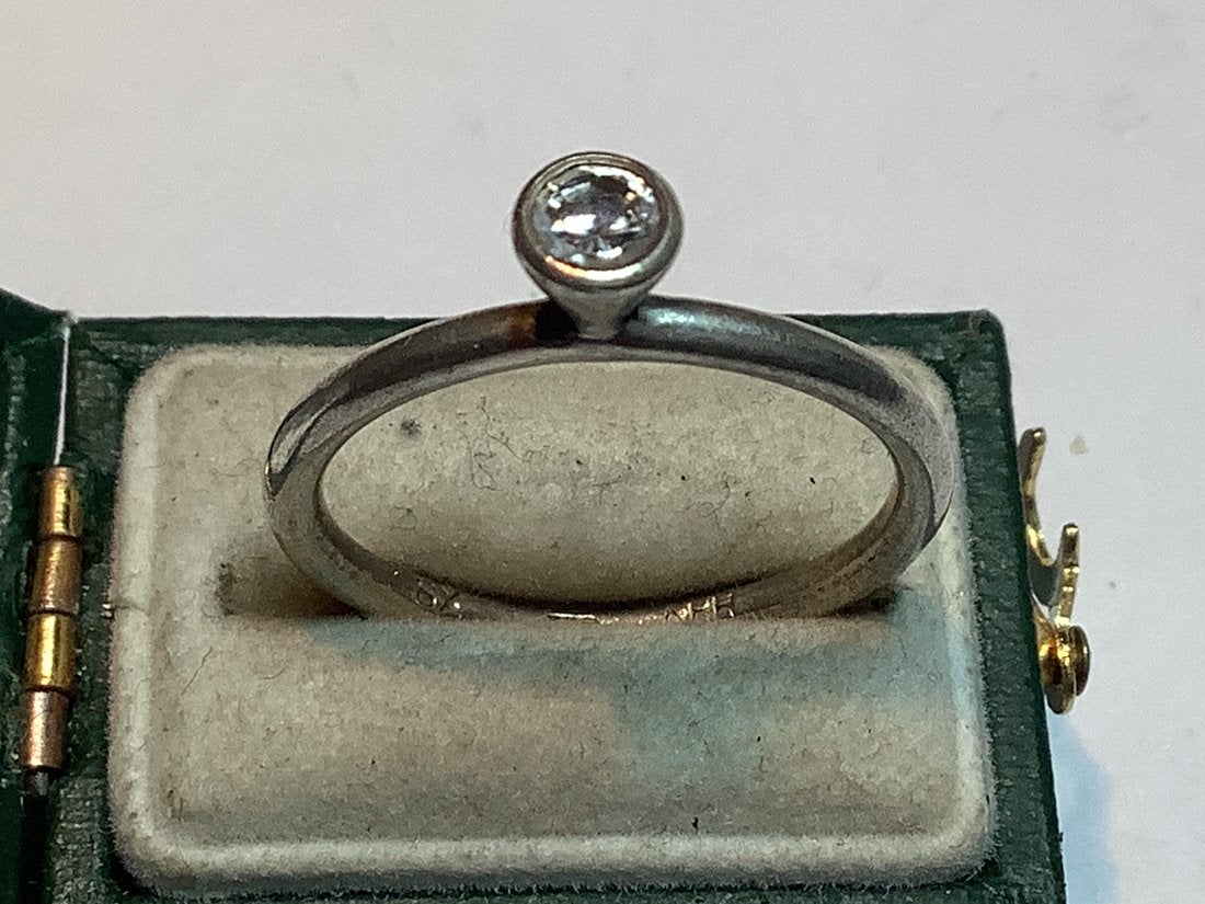 MASSIEVE 925 ZILVEREN ÉÉN RING MET SOLITAIRE WITTE EDELSTEEN, Verzenden, Zilver, Ring, Met edelsteen