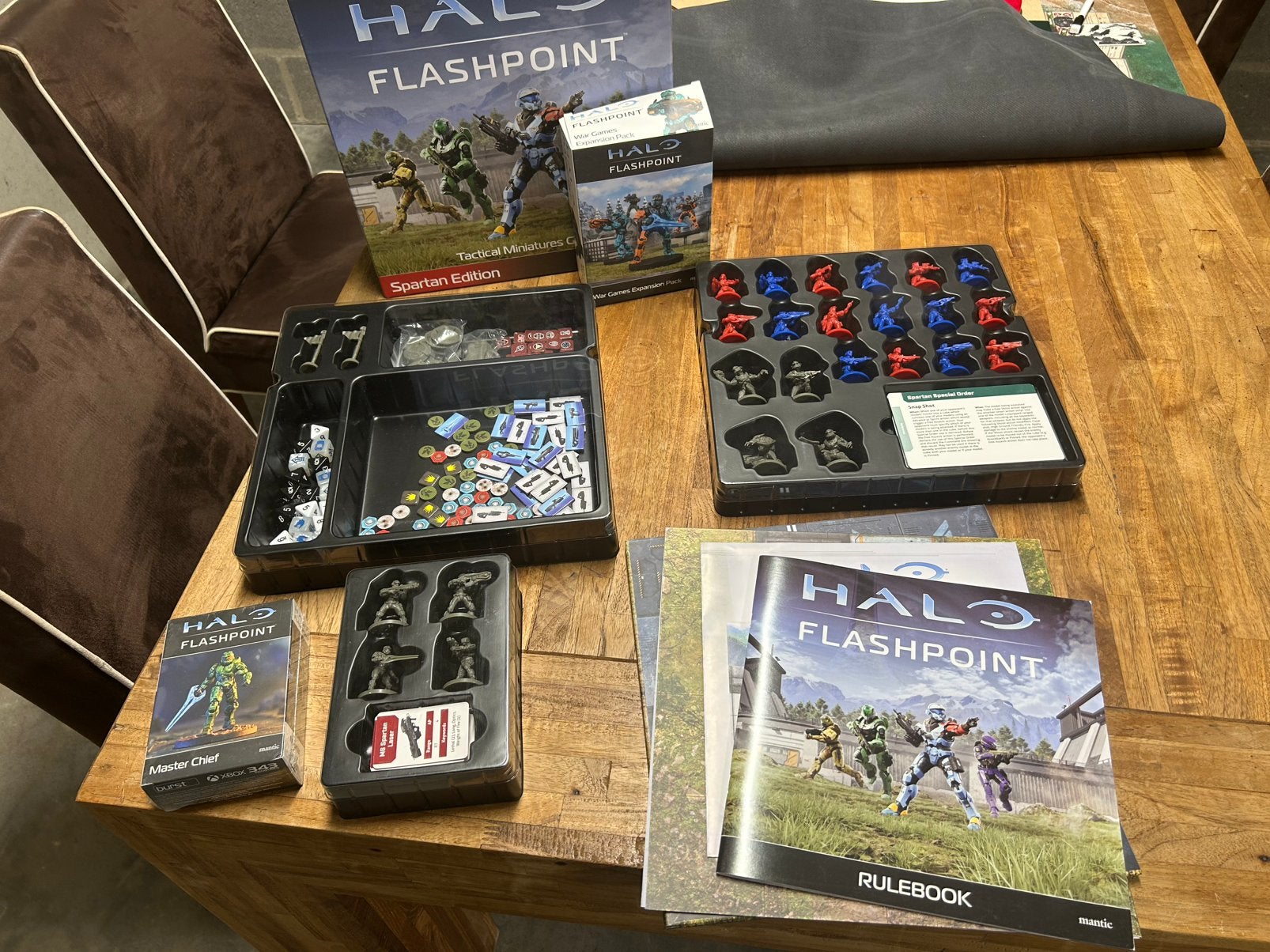 Halo flashpoint collectie, Ophalen of Verzenden, Zo goed als nieuw, Overige soorten
