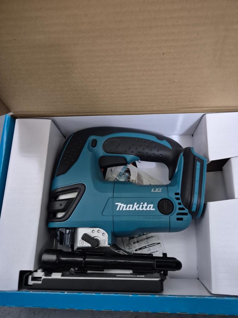 Makita 18V Decoupeer recipro kitspuit cirkelzaag frees lamp, Ophalen, Cirkelzaag, Nieuw, 30 tot 70 mm