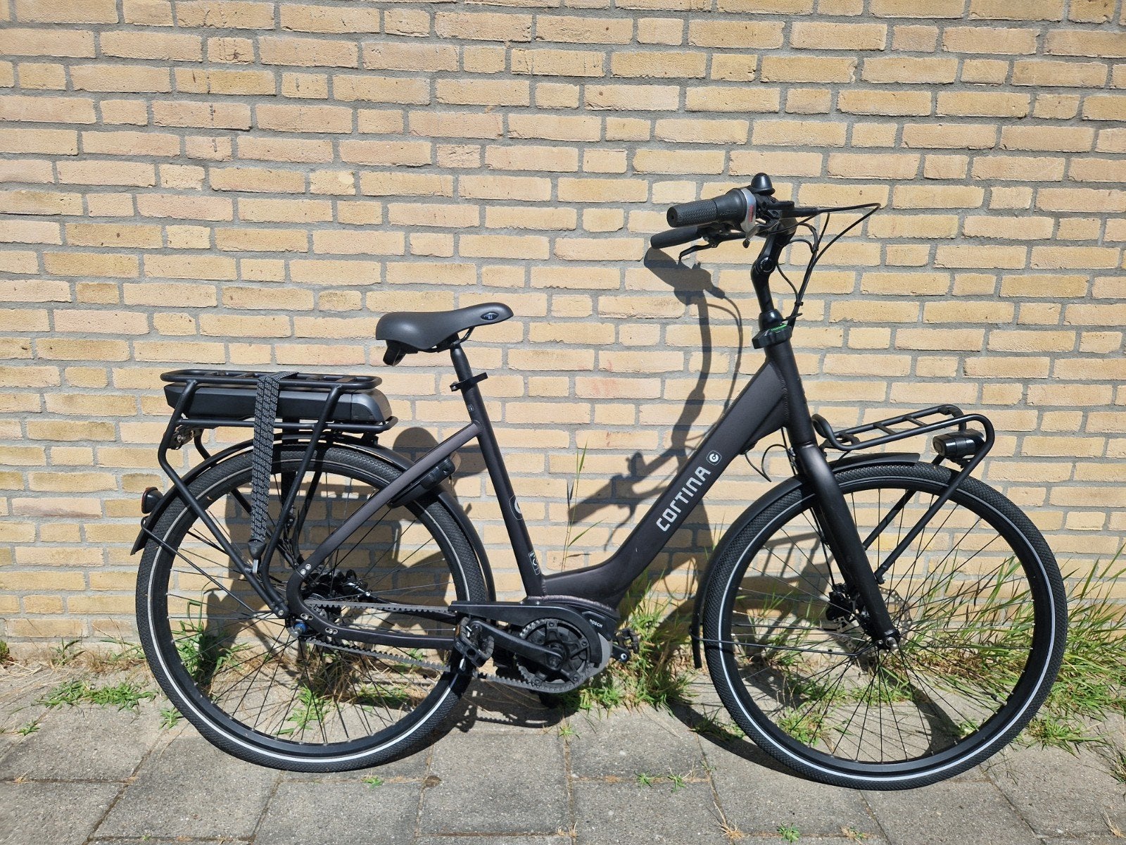 Cortina E-Common HMB bosch ebike 57cm 2022 nette staat, Ophalen, Zo goed als nieuw, Cortina, 50 km per accu of meer