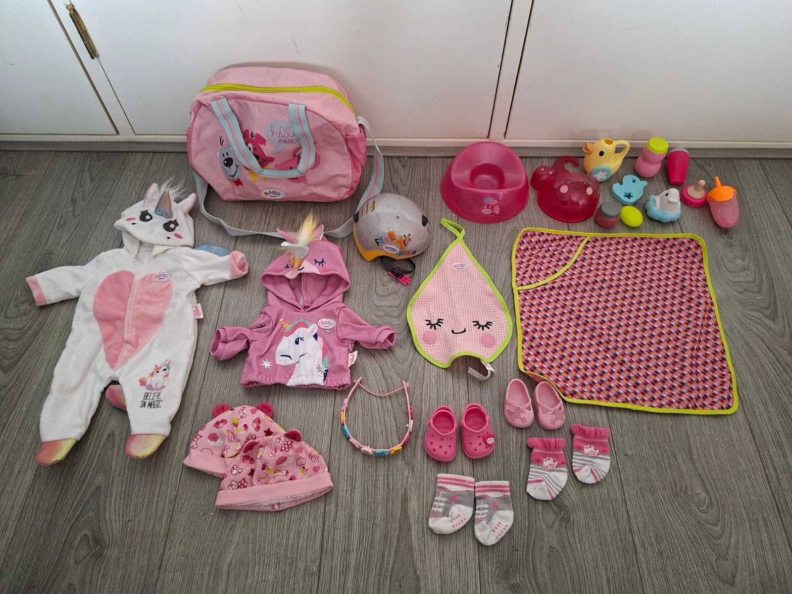Grote set Baby Born poppenaccessoires, Kinderen en Baby's, Ophalen of Verzenden, Gebruikt, Babypop