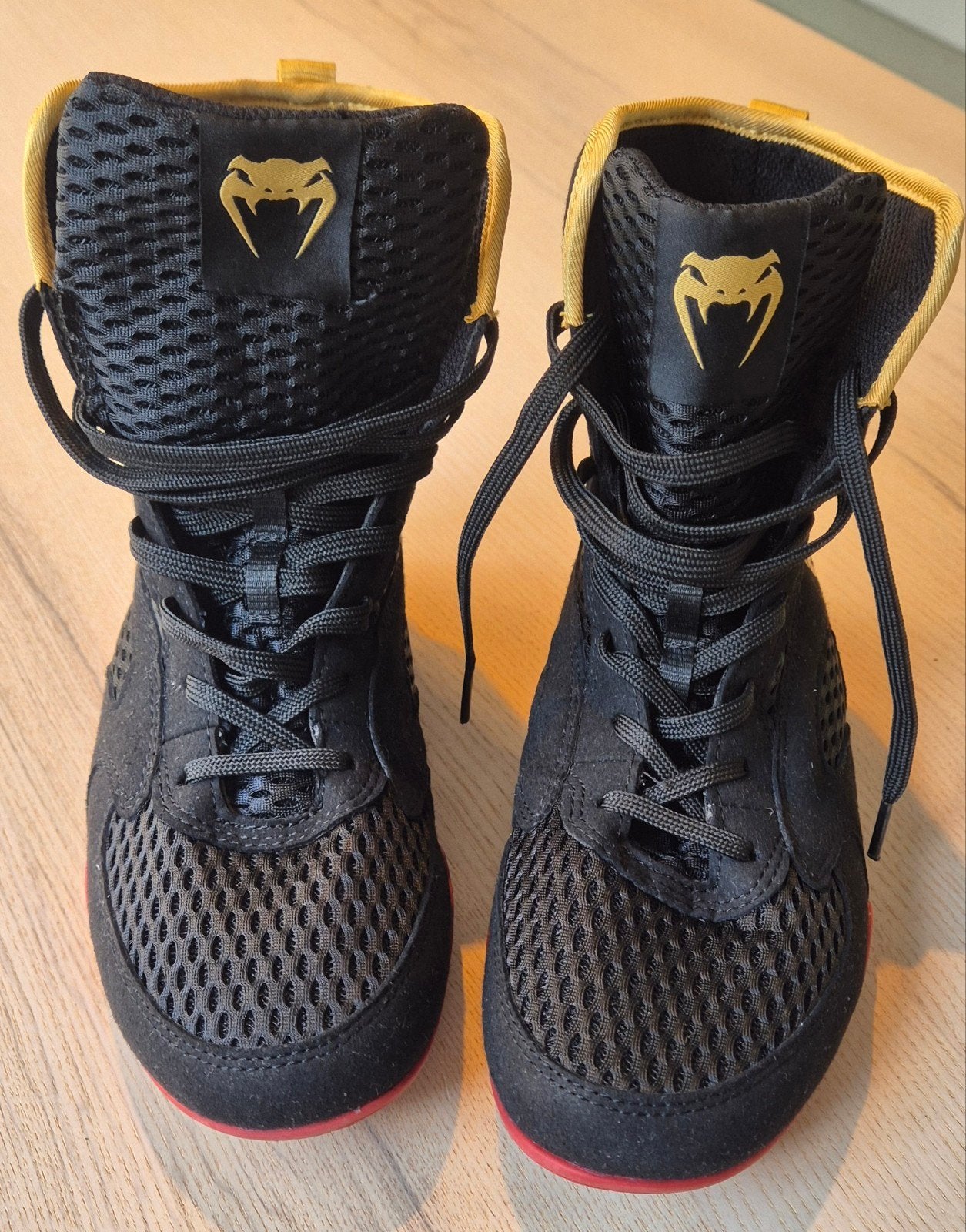 Nieuwe VENUM boksschoenen maat 38,5, Ophalen of Verzenden, Nieuw, Vechtsportschoenen