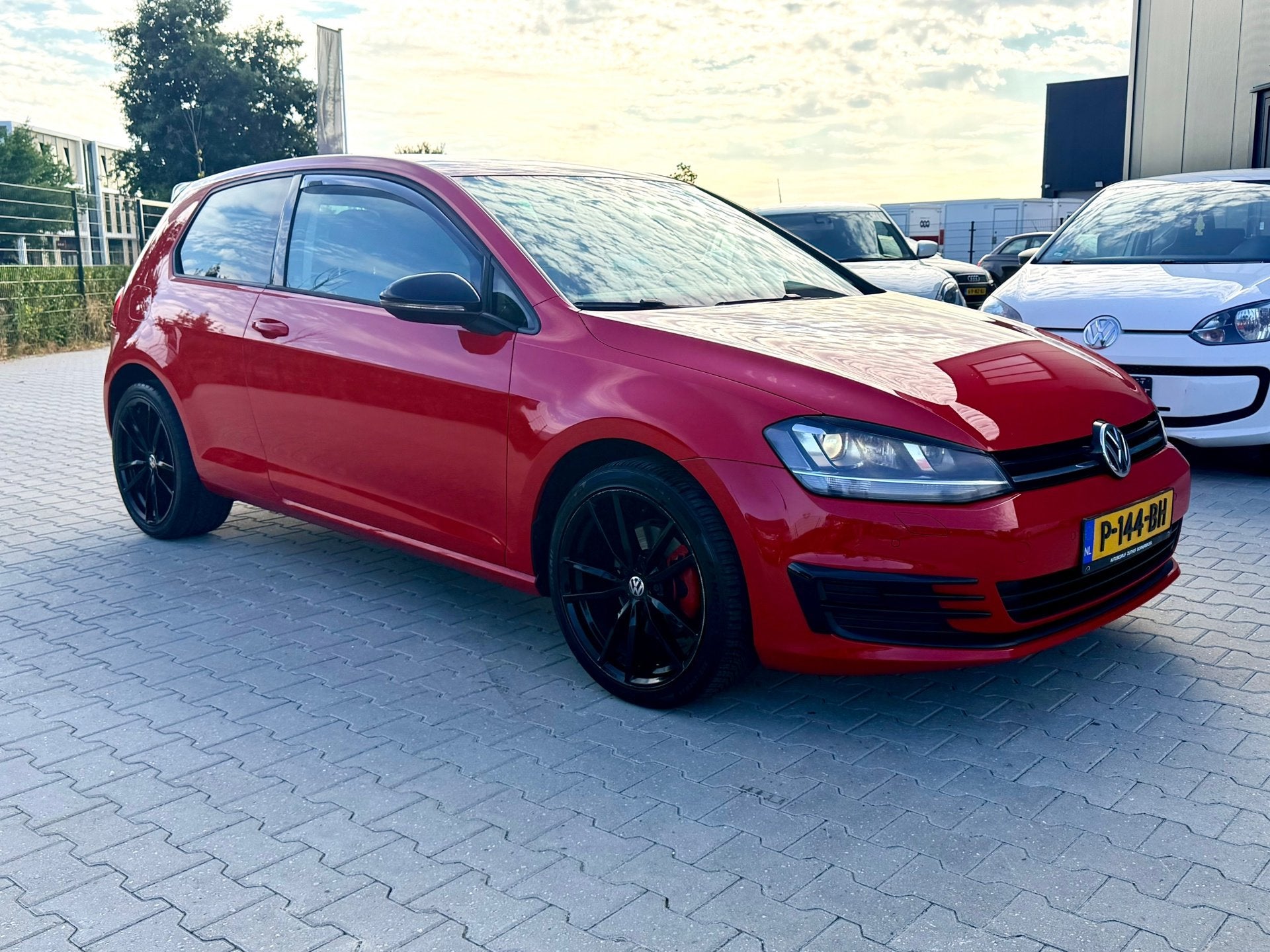 Volkswagen Golf 1.2 TSI Comfortline Sportief Getuned 2013, Auto's, Voorwielaandrijving, Euro 5, Stof, Gebruikt