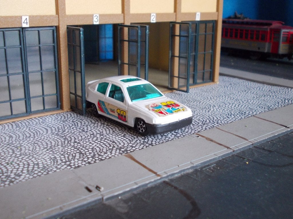 1:64 Opel Kadett E - Guiloy, Ophalen of Verzenden, Gebruikt, Auto