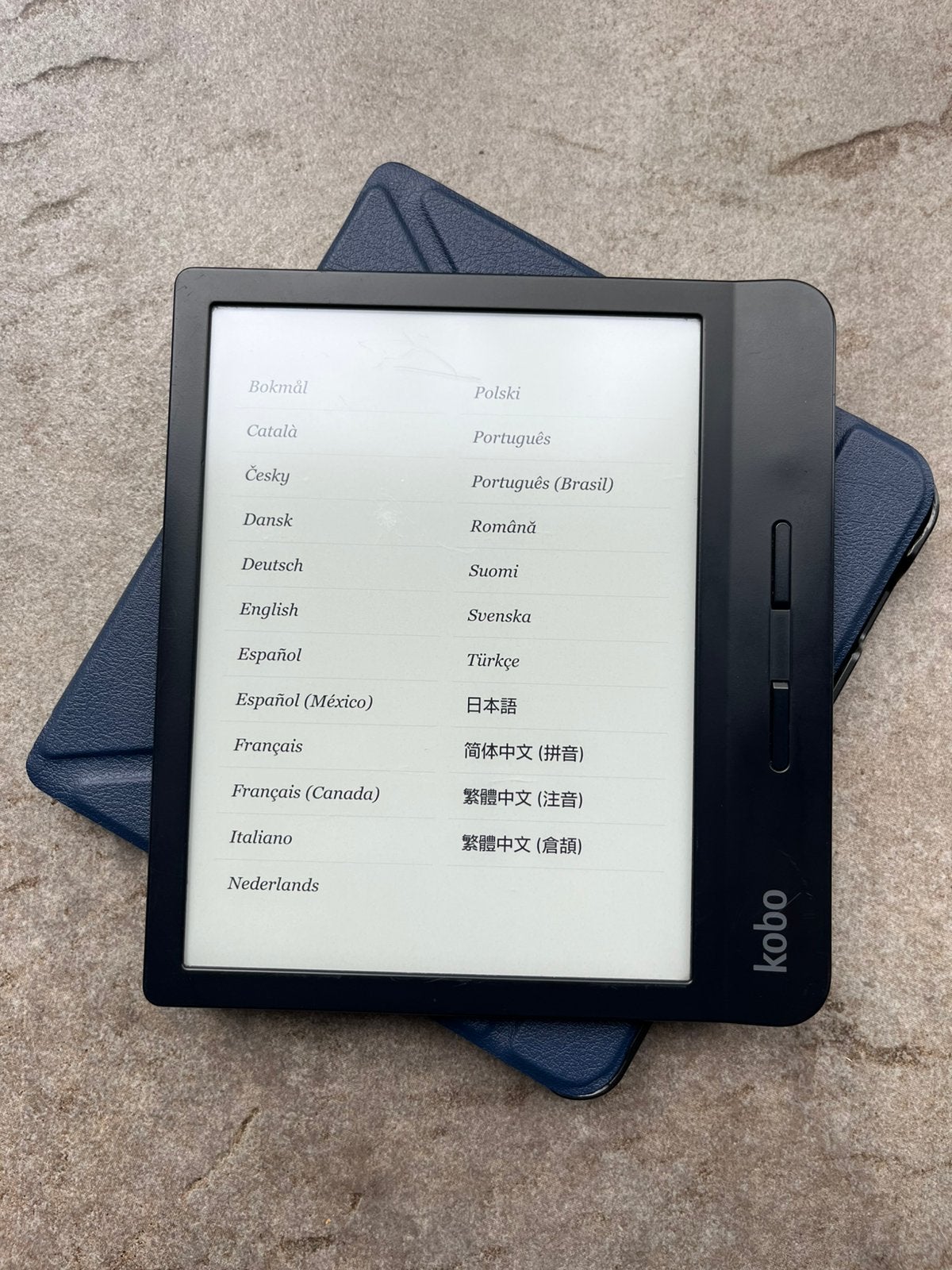 Kobo Libra H2O e-Reader + Cover, Computers en Software, Gebruikt, 8 GB, Kobo, Ophalen of Verzenden