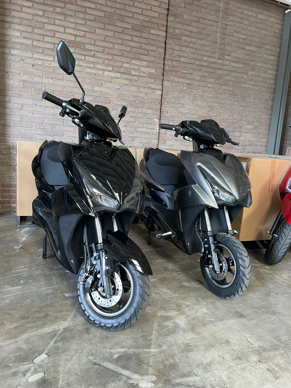 Elektrische motorscooter, Yashixin Bumblebee, Overige merken, Maximaal 45 km/u, Elektrisch, Nieuw