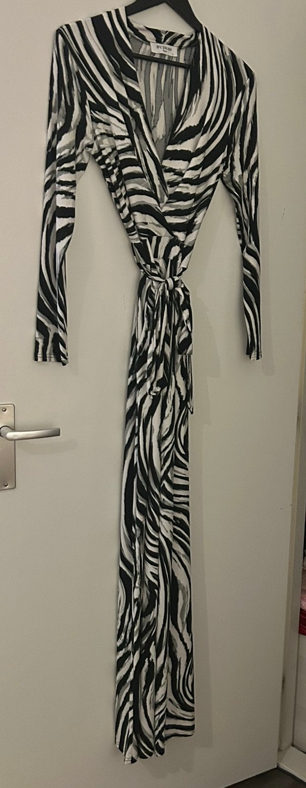 By Swan jumpsuit zebra, maat L, Kleding | Dames, Ophalen of Verzenden, Nieuw, Maat 42/44 (L), Zwart