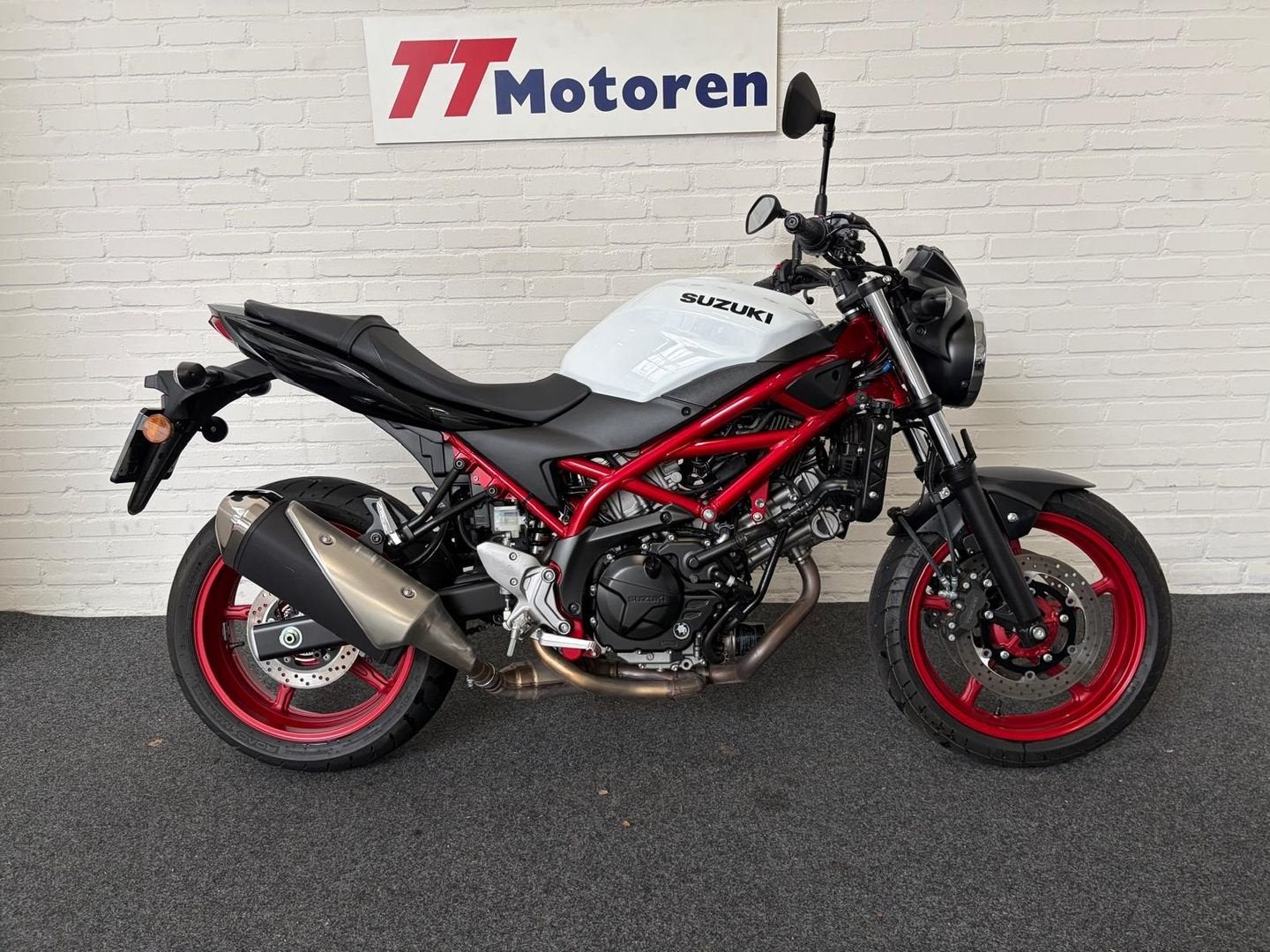 SUZUKI SV 650 (bj 2023) 5,664 km, Bedrijf, Onbekend, Sport, Meer dan 35 kW