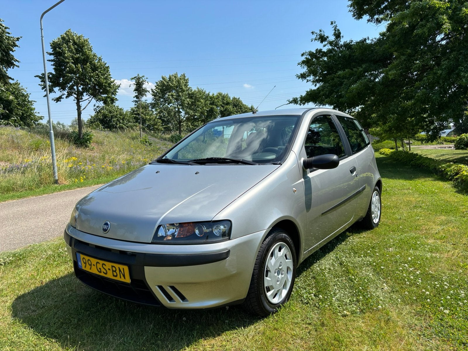 Fiat Punto 1.2 16V Speed Gear 3DR 2001 Grijs, Auto's, 4 cilinders, 400 kg, Origineel Nederlands, Particulier