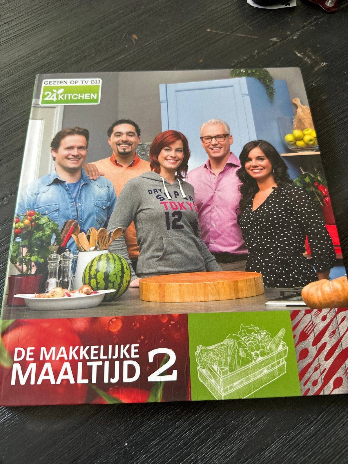 24Kitchen: De Makkelijke Maaltijd 2 Kookboek, Boeken, Ophalen of Verzenden, Zo goed als nieuw, Overige gebieden, Hoofdgerechten