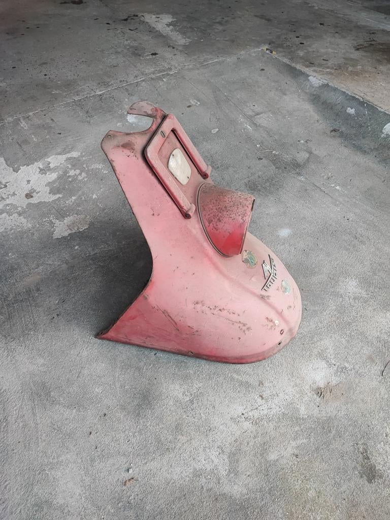 Voorkap van een Heinkel Tourist, Ophalen