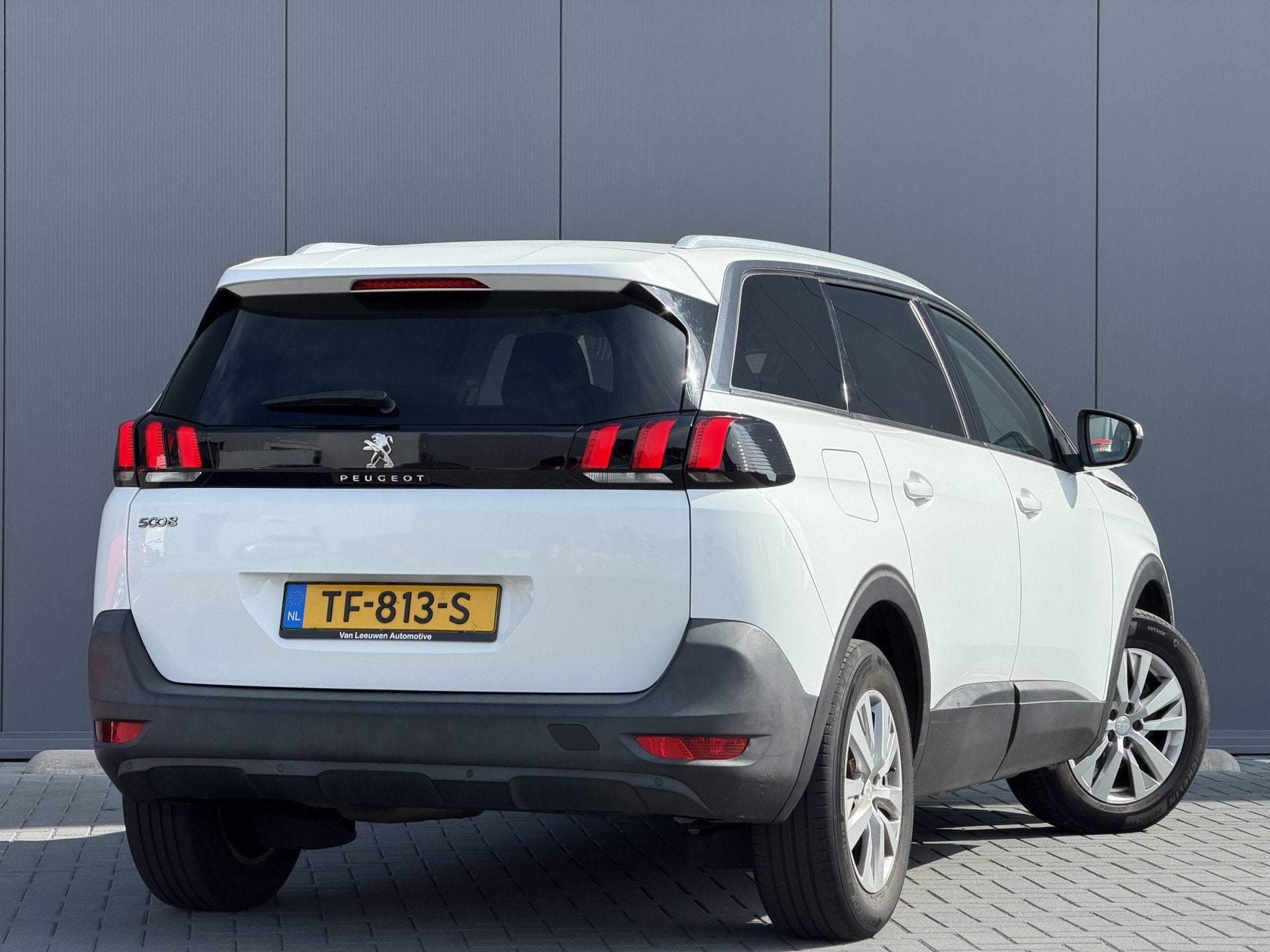 Peugeot 5008 1.2 PureTech Blue Lease Executive | RIJKLAAR |, Voorwielaandrijving, Stof, Gebruikt, 1199 cc