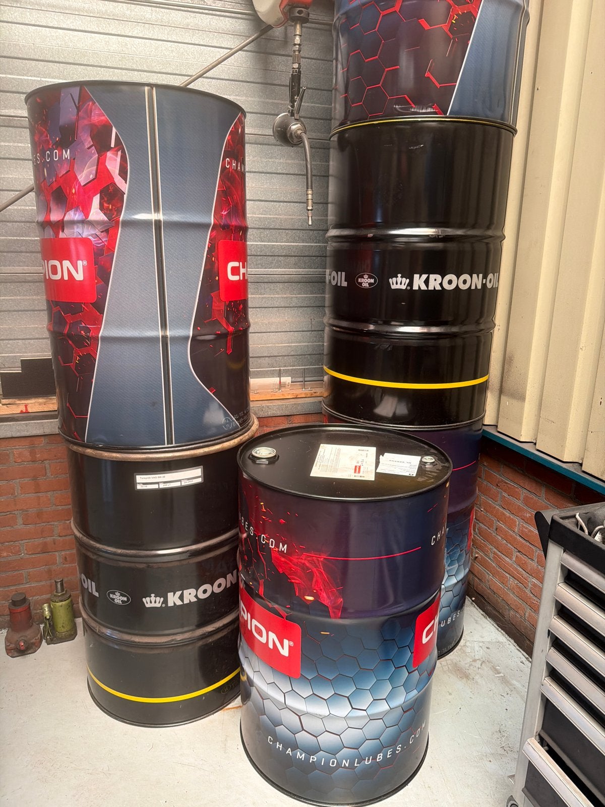 Lege Olievaten 200 ltr, Ophalen, Zo goed als nieuw