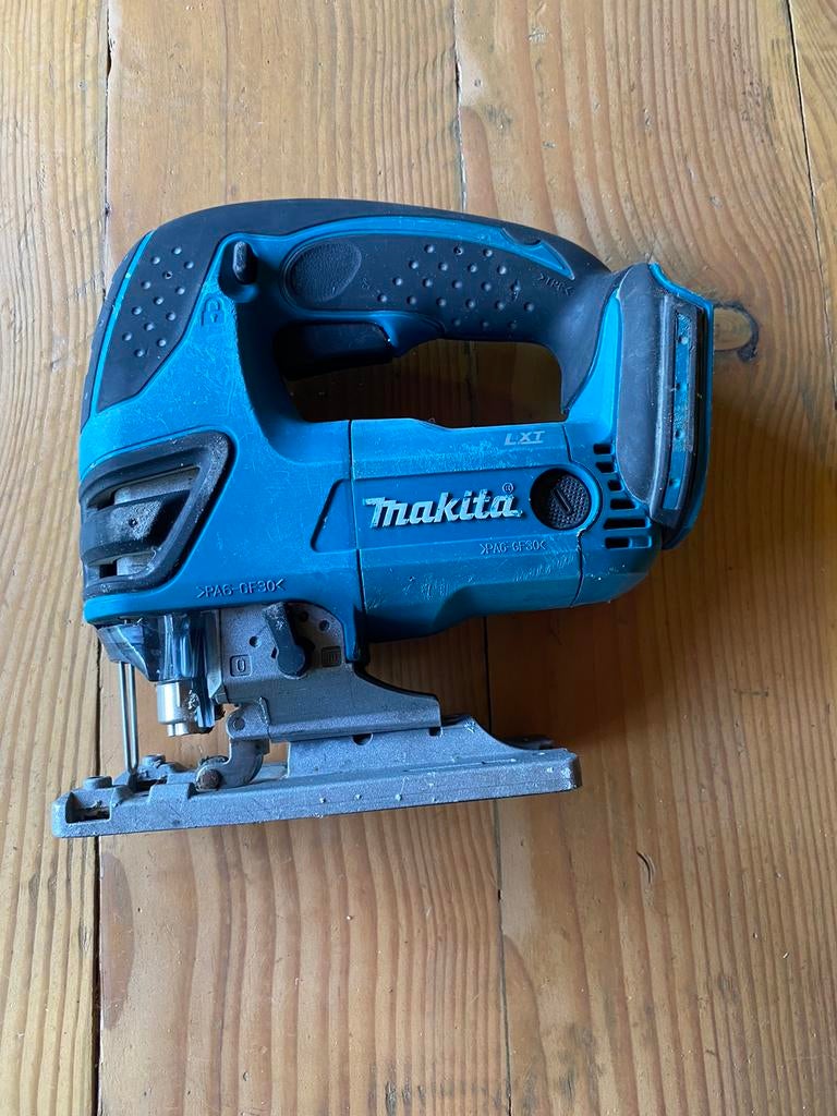 Makita 18v decoupeerzaag, Doe-het-zelf en Verbouw, Gereedschap | Zaagmachines, Decoupeerzaag, Ophalen of Verzenden, Zo goed als nieuw