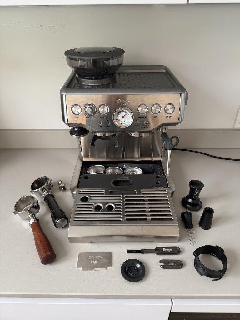 Sage Barista Express SES875 espressomachine + accessoires, Ophalen, Gebruikt, Espresso apparaat, 2 tot 4 kopjes