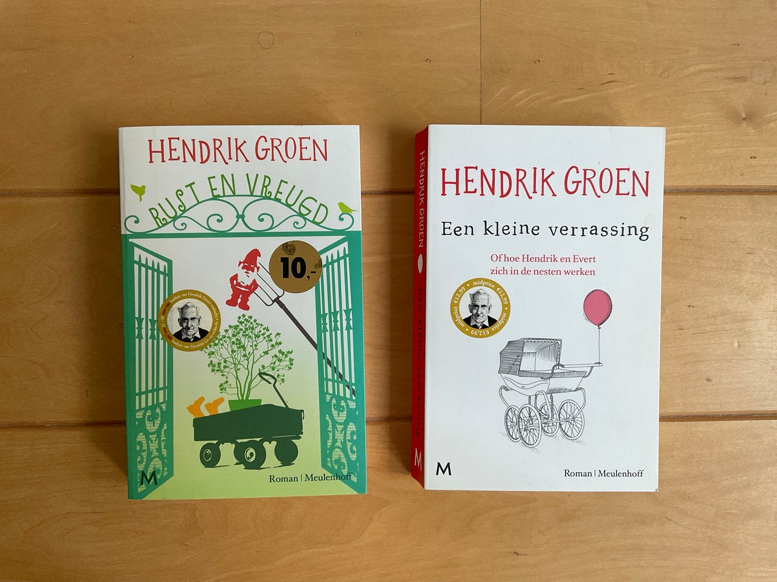 Hendrik Groen Boeken: Rust en Vreugd & Een kleine verrassing, Ophalen, Zo goed als nieuw, Nederland