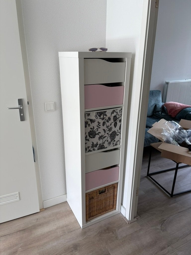 KALLAX cabinet white with colorful drawers IKEA, Ophalen, Minder dan 50 cm, Gebruikt, 100 tot 150 cm