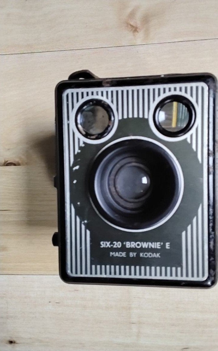 Vintage Kodak Six-20 Brownie E Boxcamera (tot 1953), Audio, Tv en Foto, Ophalen, Gebruikt, Compact, Kodak