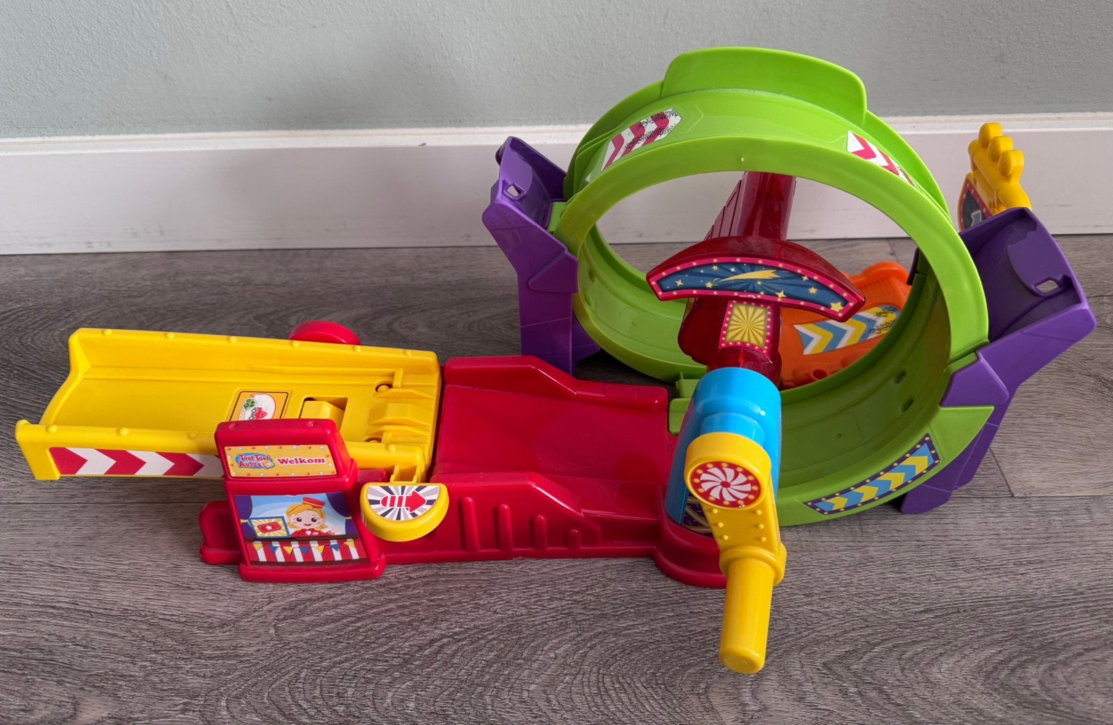 VTech Toet Toet Auto's Race & Stunt Looping incl. race auto, Ophalen of Verzenden, Zo goed als nieuw, 2 tot 4 jaar