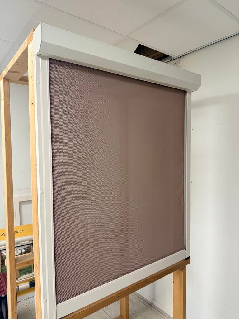 Screen zonwering - showmodel, Gebruikt, 100 tot 150 cm, Ophalen of Verzenden, Elektrische bediening