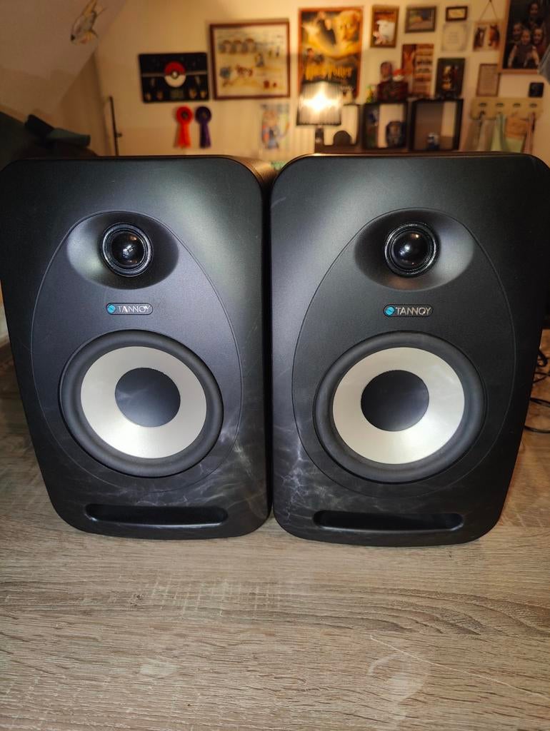 Te Koop TANNOY Reveal 502 speaker set 2 stuks