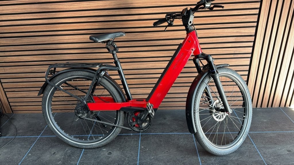 Elektrische damesfiets Riese&Müller Nevo4 GT Vario–Bosch CX, 47 tot 51 cm, Ophalen, Zo goed als nieuw, Riese & Müller