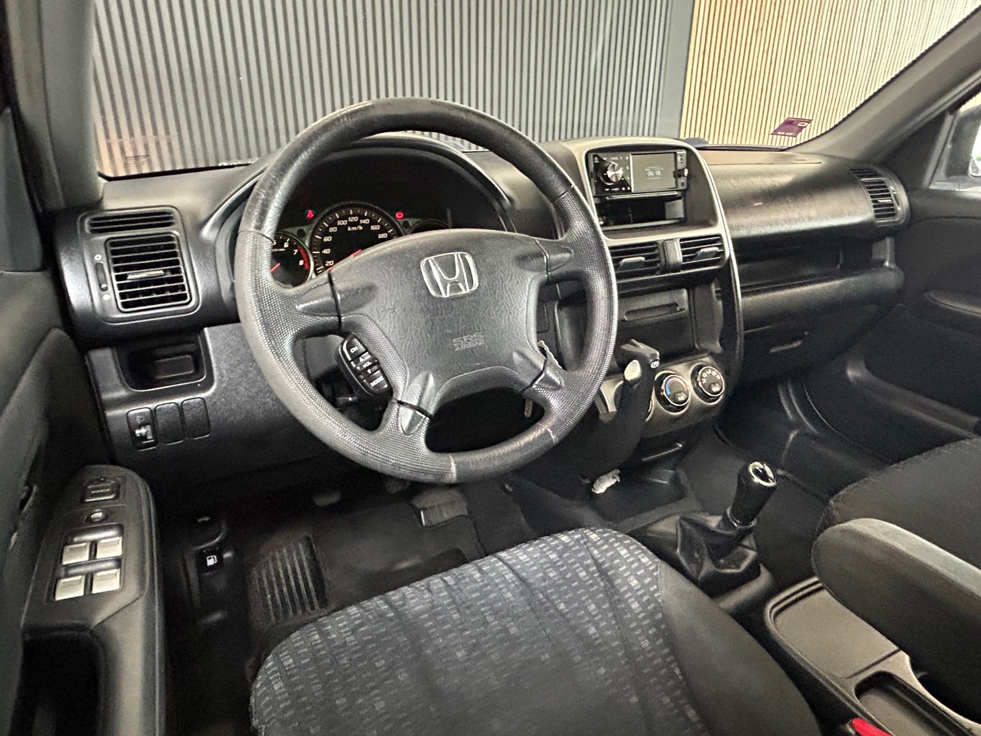 Honda CR-V 2.0i LS AIRCO|LM-VELGEN|AFNEEMBARE TREKHAAK, Auto's, 1473 kg, 1998 cc, Stof, Gebruikt