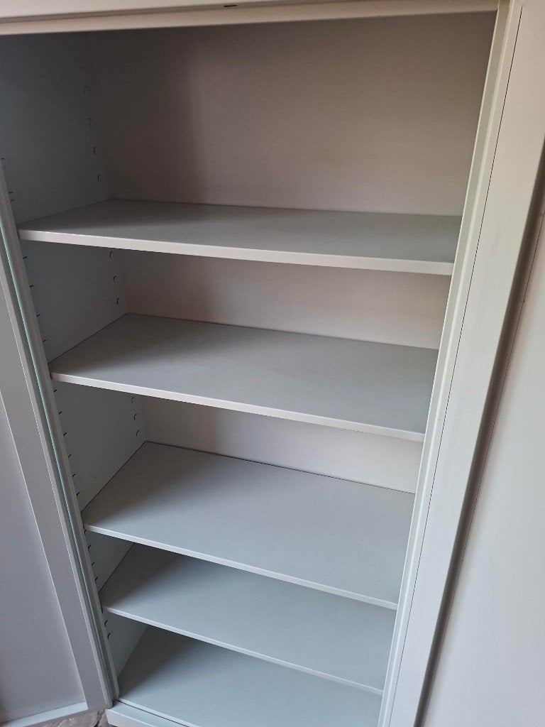 Foto 4 van Goede, degelijke archiefkast, dossierkast, metalen kast!