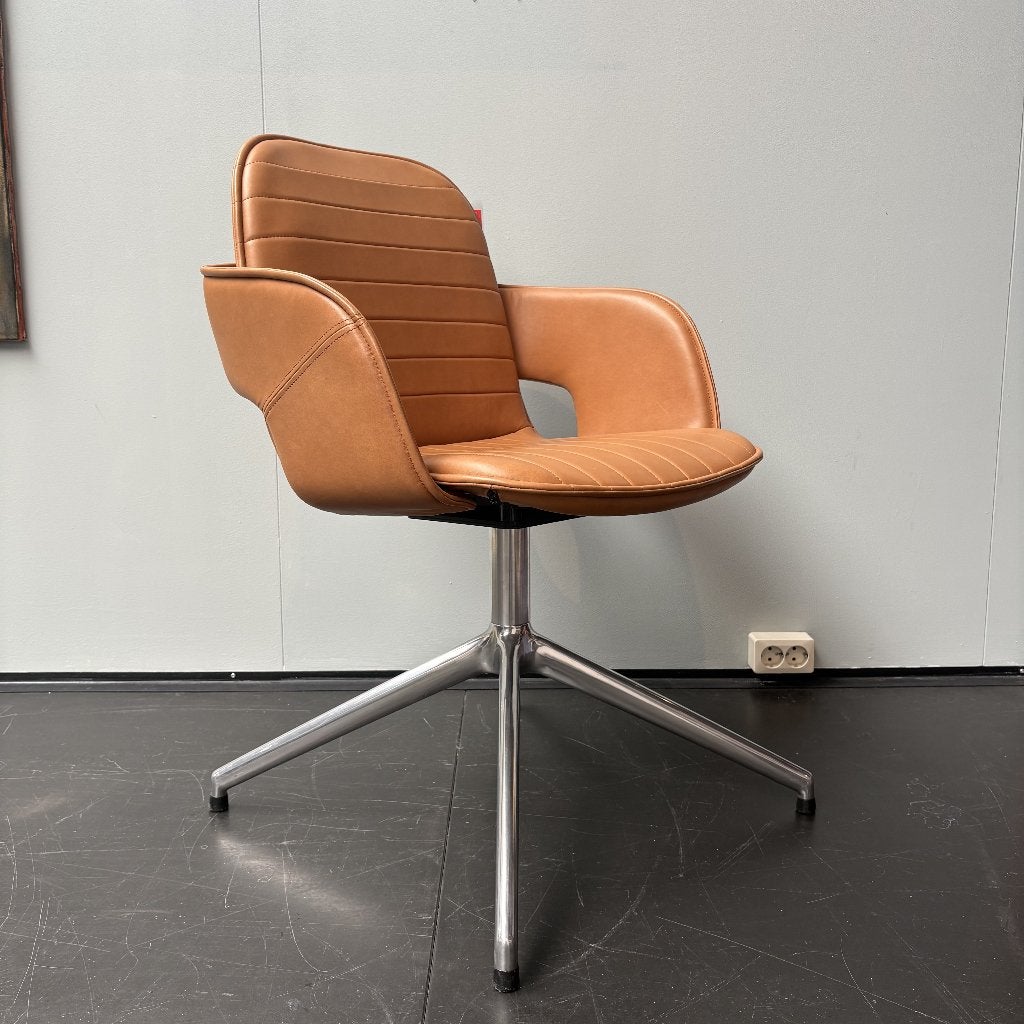 Arco Flux stoel (nieuwprijs= €1570,-), Huis en Inrichting, Doetinchem, Bruin, Nieuw, Leer