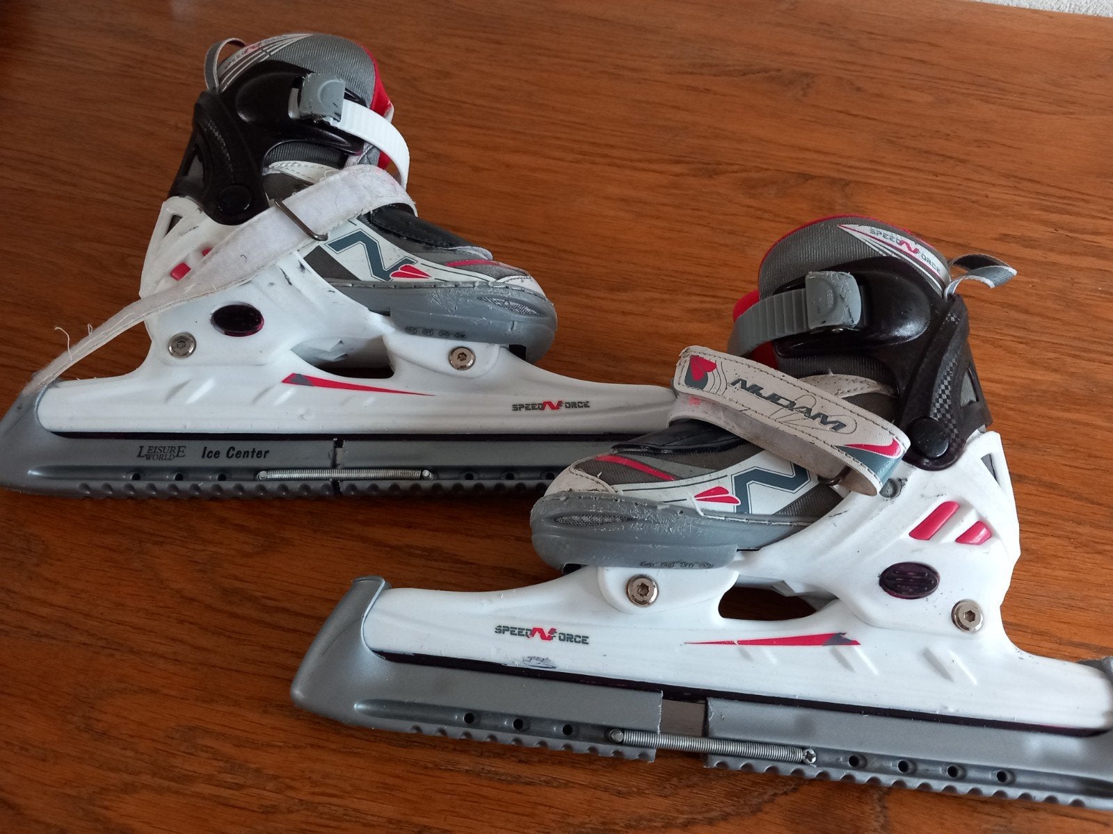 kinderschaatsen, Ophalen, IJshockeyschaatsen, Nijdam