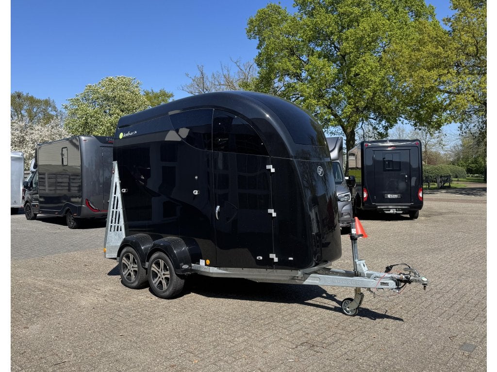 Bücker Careliner M Zwart 2 Paards Trailer 2400Kg, Dieren en Toebehoren, Paarden en Pony's | Trailers en Aanhangwagens, Nieuw, Overige typen