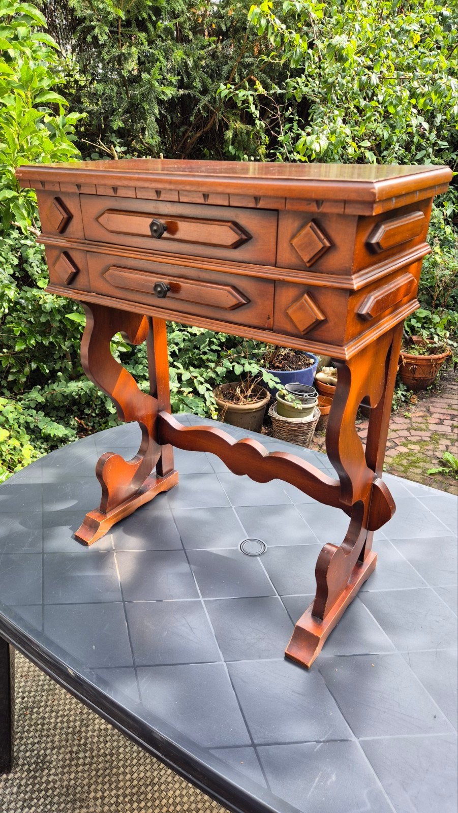 Vintage houten ladentafel / sidetable Oud-Hollandse stijl, Ophalen, Gebruikt, 100 tot 150 cm, 25 tot 50 cm