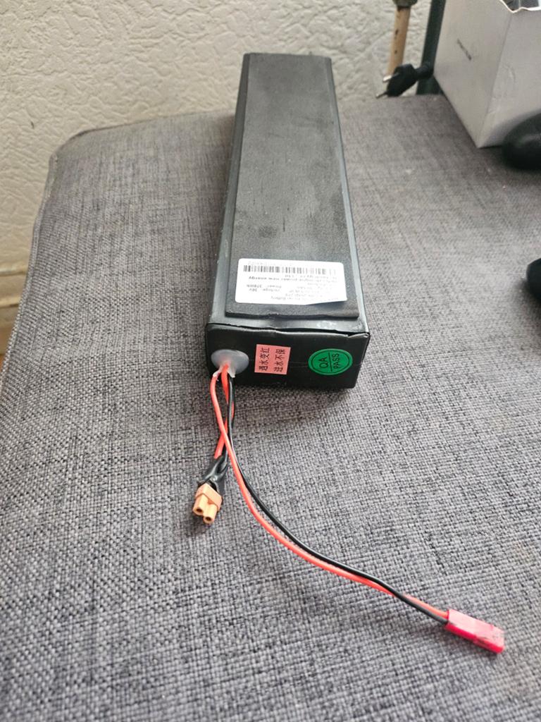 Gebruikte accu voor elektrische step - 36V 10.5Ah, Ophalen of Verzenden