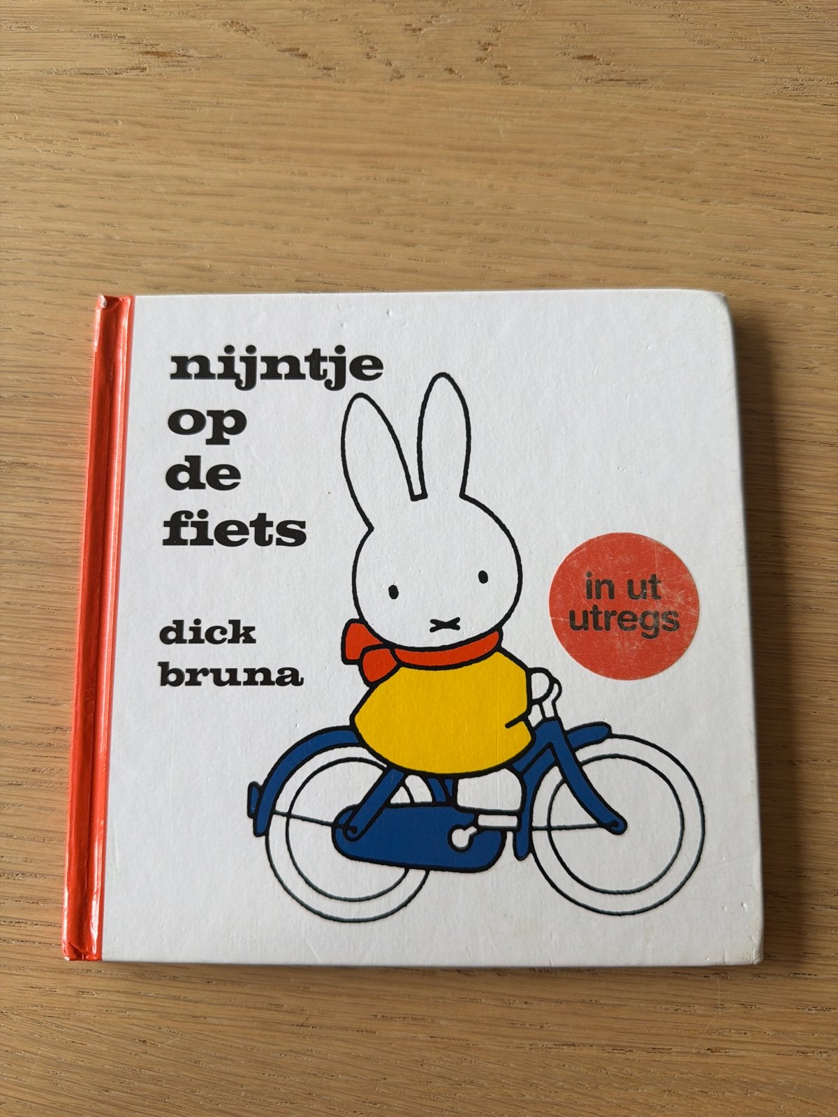 Nijntje op de fiets - Dick Bruna (in uit utregs), Boeken, Ophalen, Gelezen, 2 tot 3 jaar