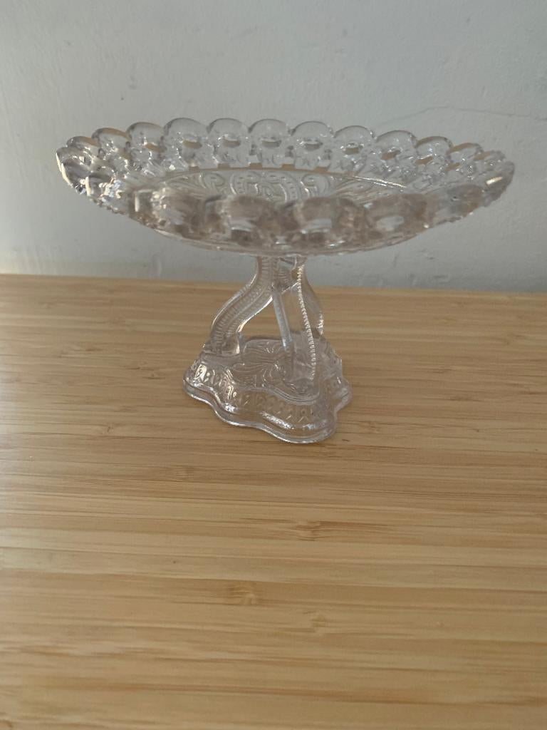 Vintage opengewerkt Persglas Schaal op Voet Bonbonschaal, Gebruikt, Overige typen, Ophalen of Verzenden, Glas