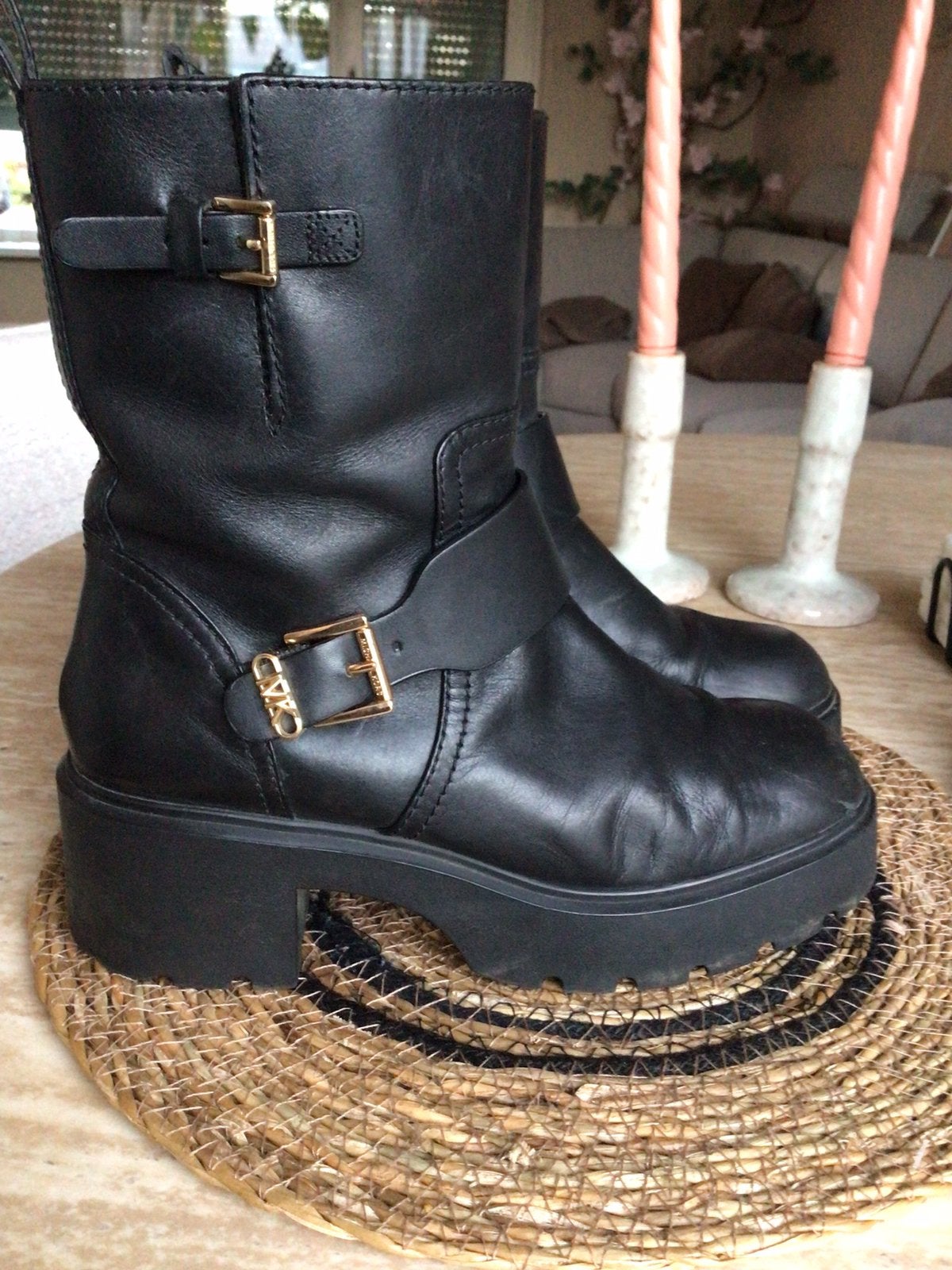 Michael Kors laarzen, Kleding | Dames, Schoenen, Ophalen of Verzenden, Zo goed als nieuw, Zwart, Hoge laarzen