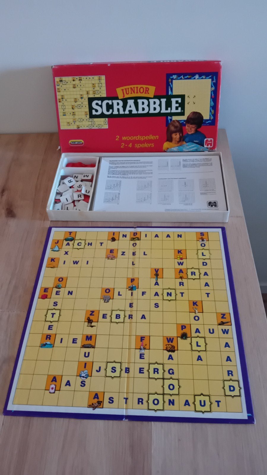 scrabble junior, Hobby en Vrije tijd, Gezelschapsspellen | Bordspellen, Drie of vier spelers, Ophalen, Gebruikt, Jumbo