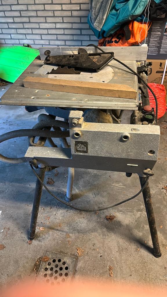 Elu flipover zaagtafel, Doe-het-zelf en Verbouw, Gereedschap | Zaagmachines, Ophalen, Gebruikt, Cirkelzaag, 30 tot 70 mm