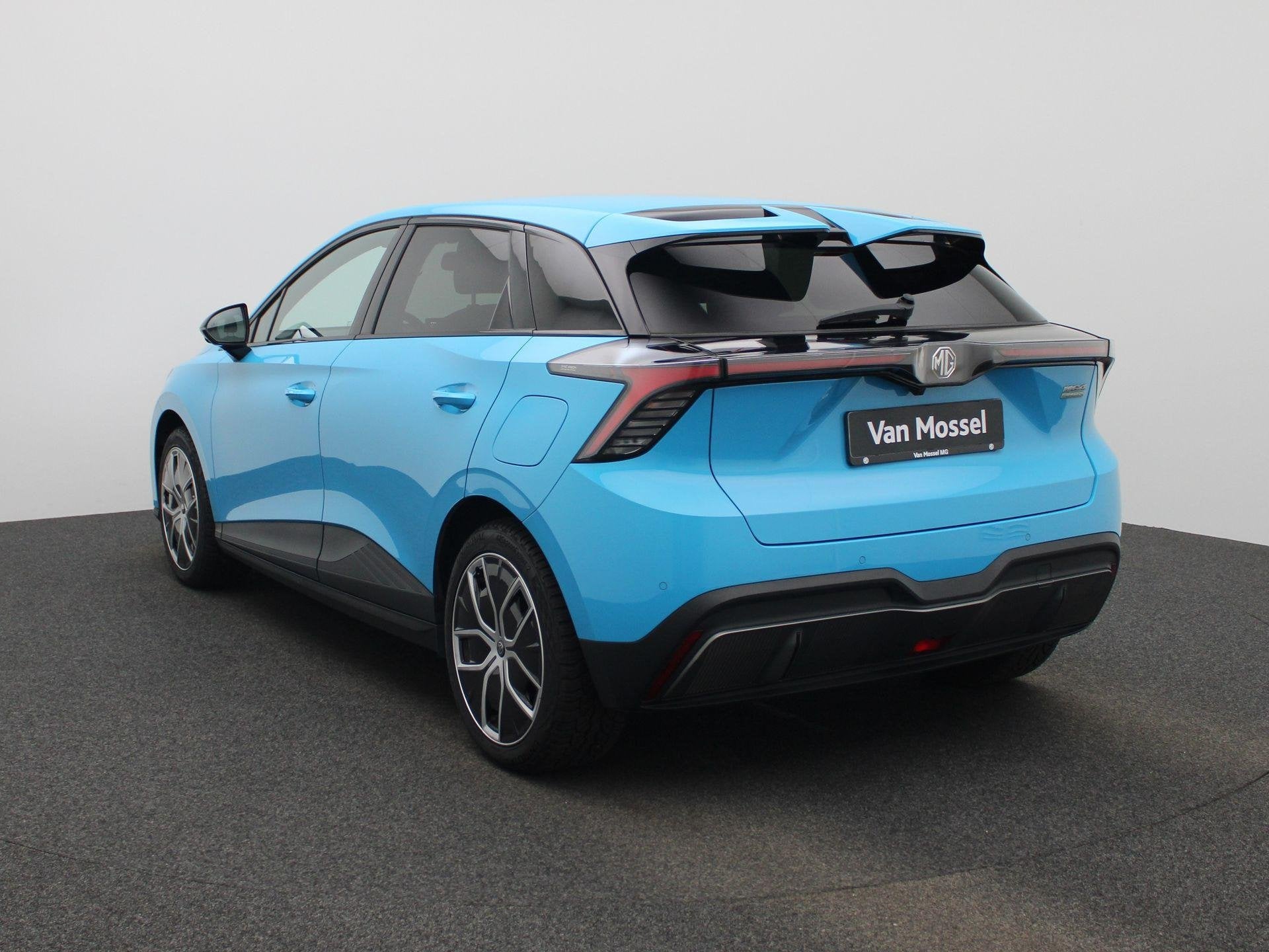 MG 4 Luxury Long Range 64 Kwh | Navi | Camera | Led Koplampe, Auto's, Automaat, 12 maanden, Gebruikt, 1675 kg
