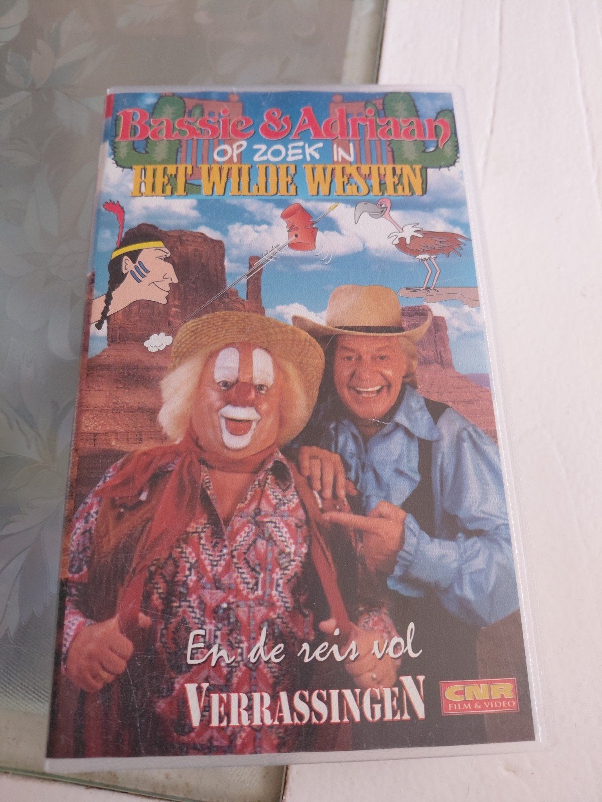 Bassie en Adriaan - in het Wilde Westen CNR VHS. #1., Cd's en Dvd's, Ophalen of Verzenden, Gebruikt, Kinderprogramma of -film