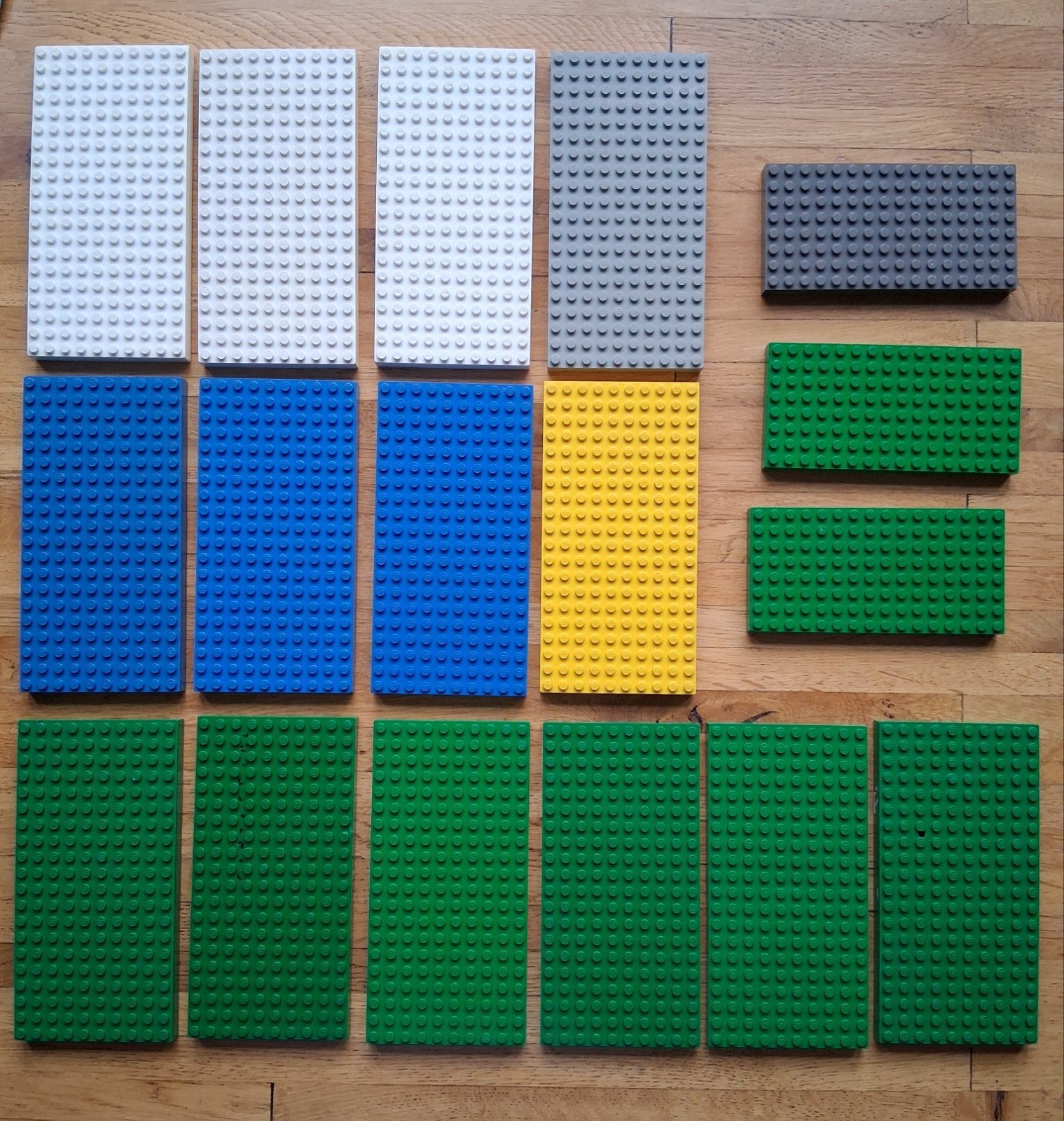 17 x lego Bouwplaten basisplaat diverse kleuren, Ophalen of Verzenden, Gebruikt